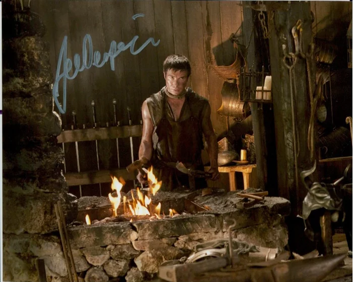 Joe Dempsie autograph
