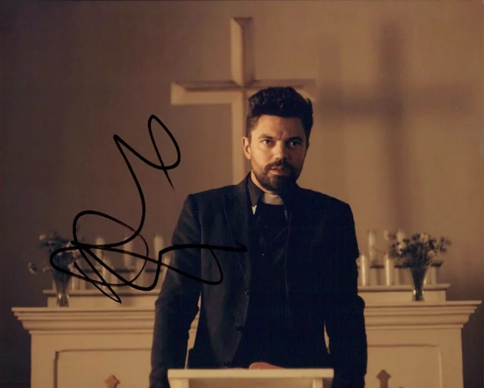 Dominic Cooper autograph