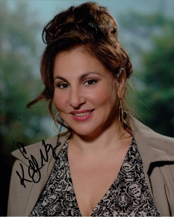 Kathy Najimy autograph
