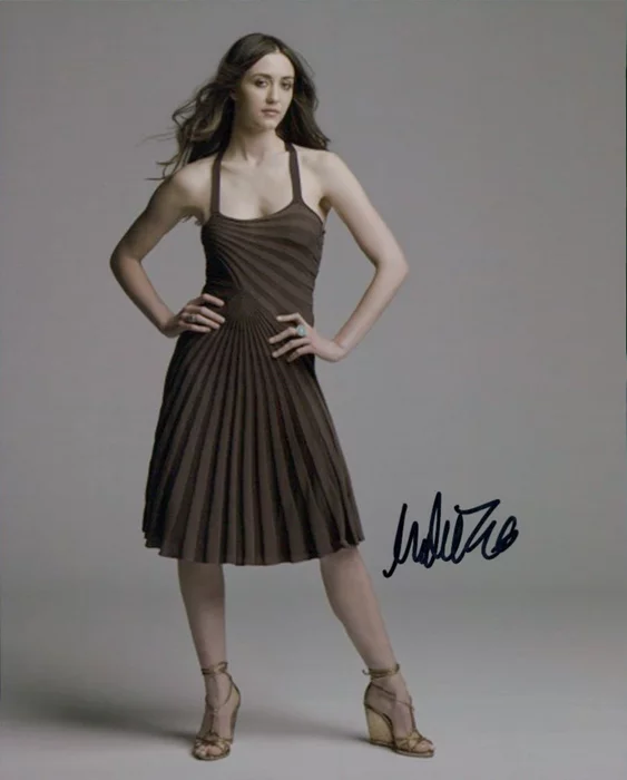 Madeline Zima autograph