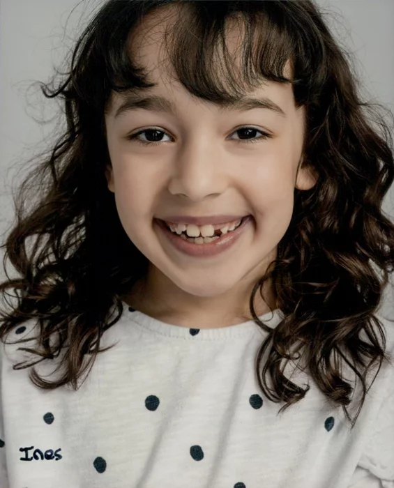 Ines Feghouli Bozon autograph