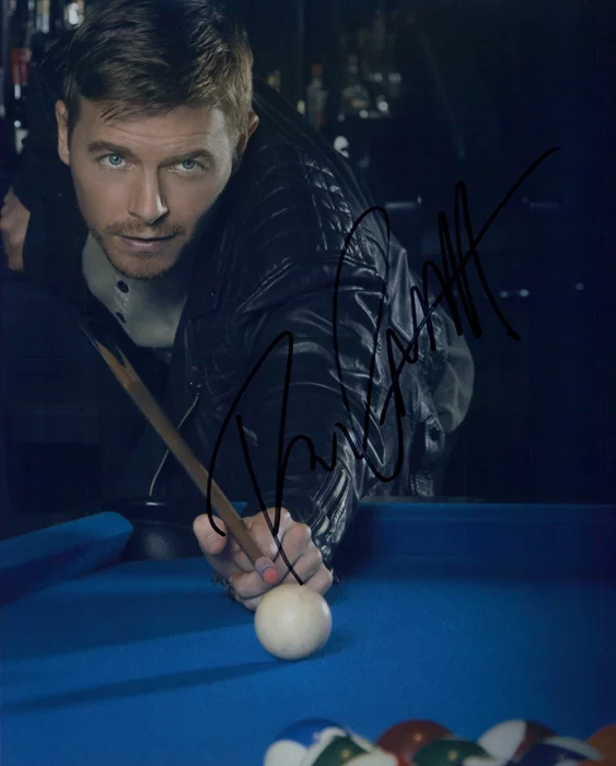 Rick Cosnett autograph