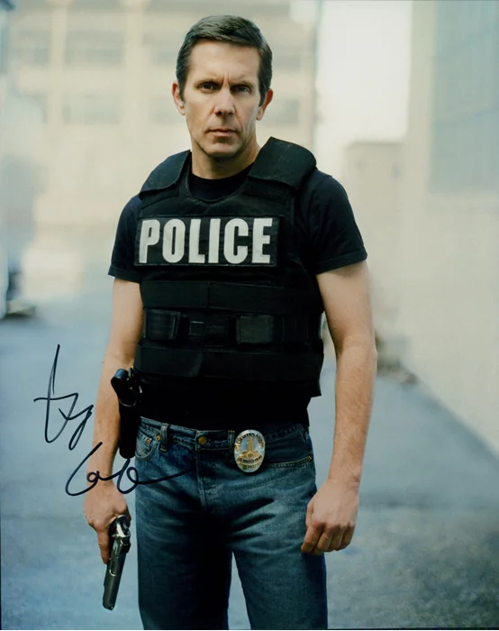 Gary Cole autograph