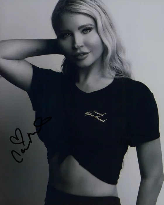 Carrie Minter autograph