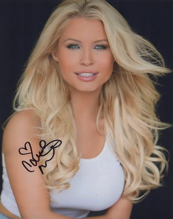 Carrie Minter autograph