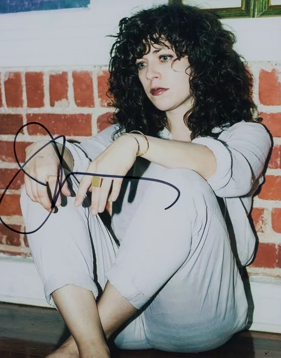 Jen Tullock autograph