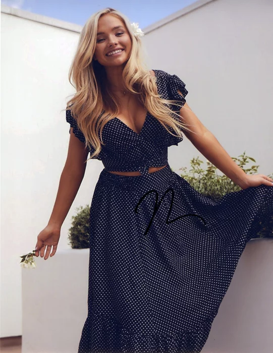 Natalie Alyn  Lind autograph