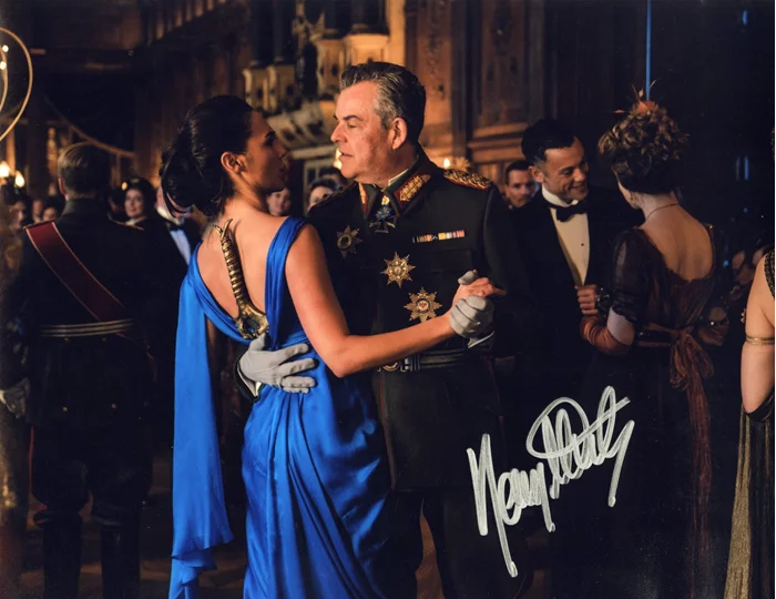 Danny Huston autograph