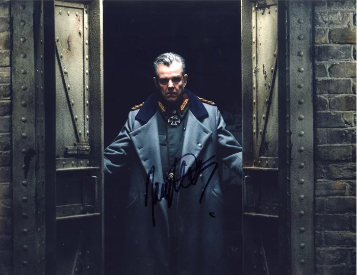 Danny Huston autograph