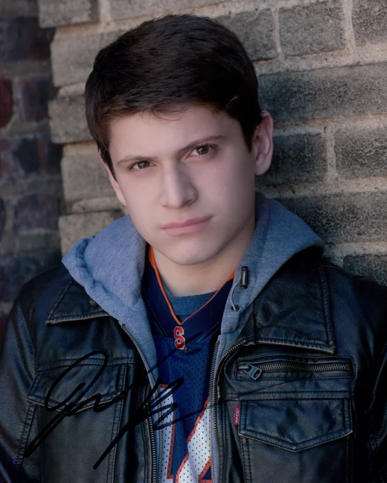 Josh Elliot Pickel autograph