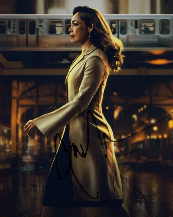 Gina Torres autograph