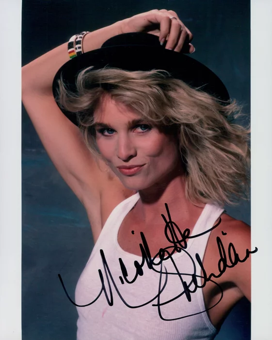 Nicollette Sheridan autograph