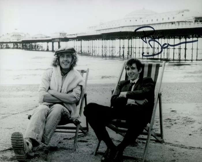 Phil Daniels autograph