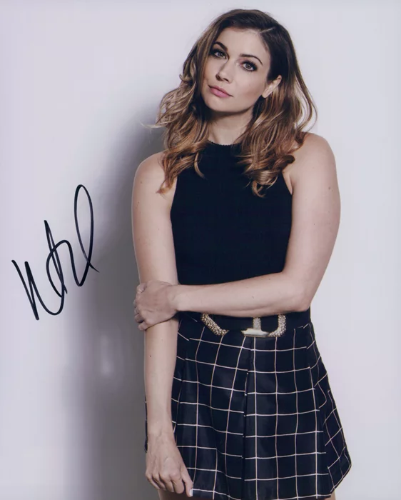 Katlyn Carlson autograph