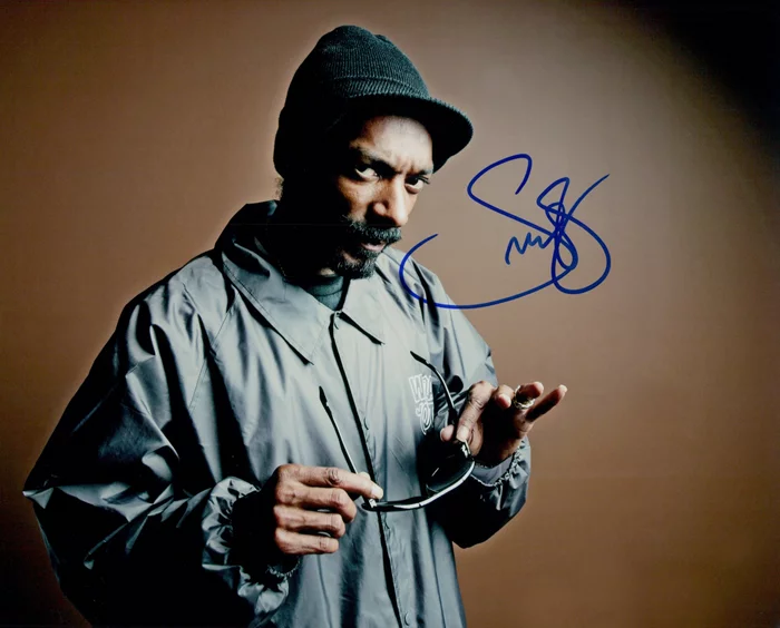 Snoop Dogg autograph