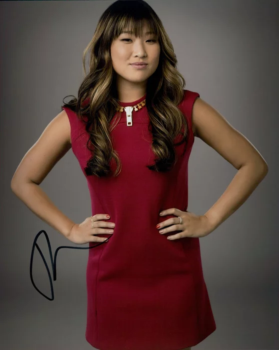 Jenna Ushkowitz autograph