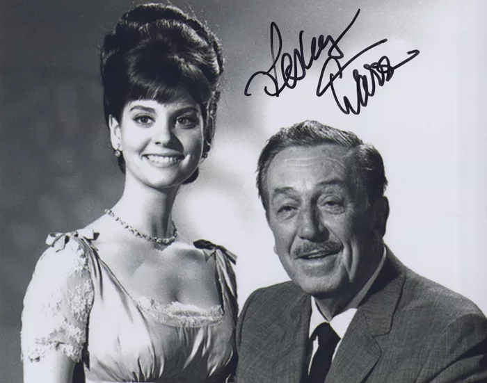 Lesley Ann Warren autograph
