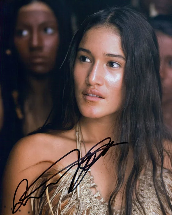 Q'Orianka Kilcher autograph