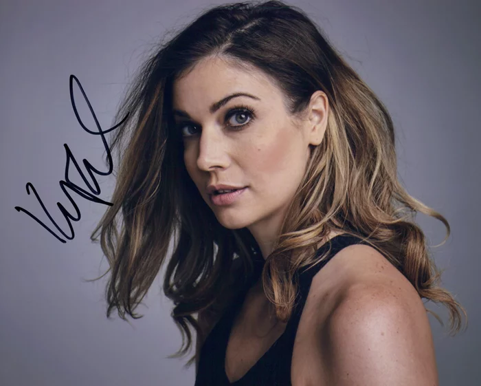 Katlyn Carlson autograph
