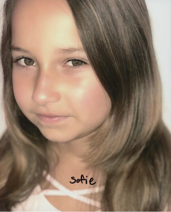 Sofie Taylor autograph