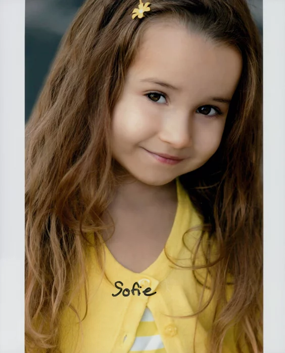 Sofie Taylor autograph
