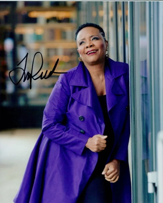Tonya Pinkins autograph