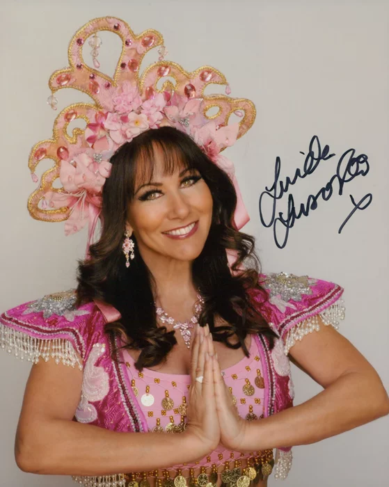 Linda Lusardi autograph
