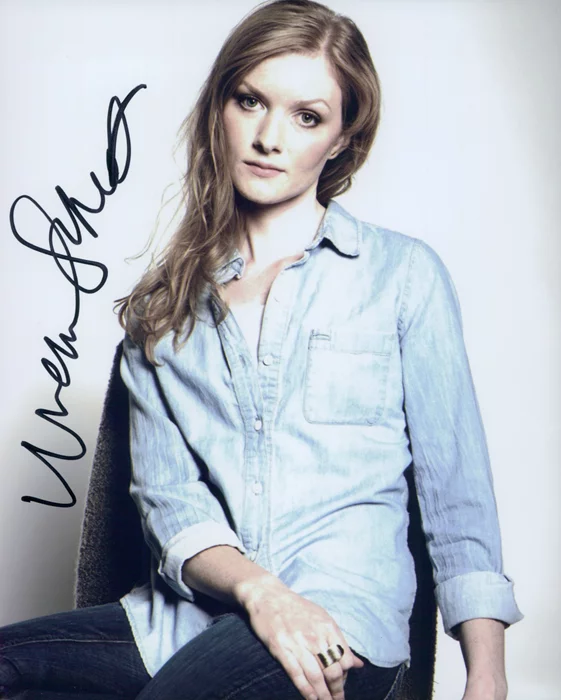 Wrenn Schmidt autograph