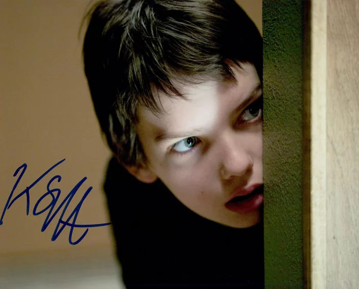 Kodi Smit-McPhee autograph