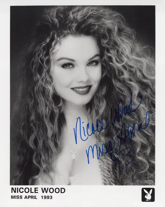 Nicole Wood autograph
