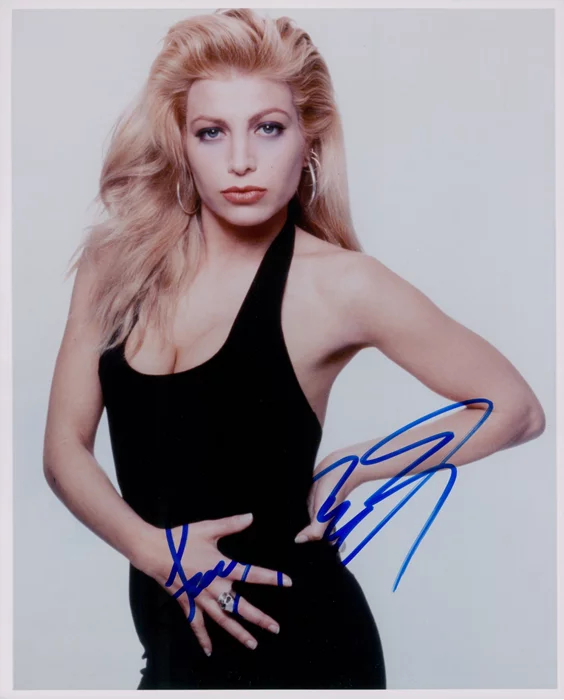 Taylor Dayne autograph
