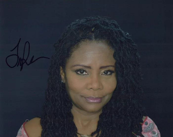 Tonya Pinkins autograph