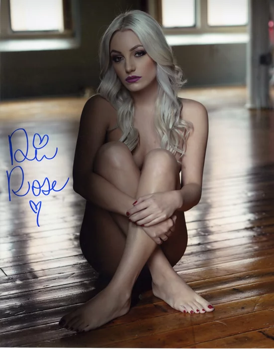 Ria Rose autograph