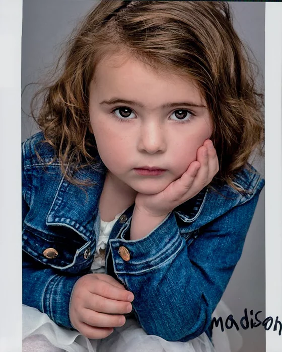 Madison Friedman autograph