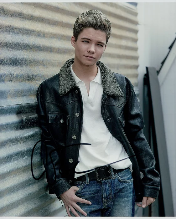 Connor Finnerty autograph