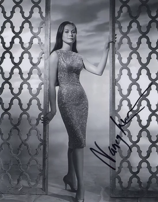Nancy Kwan autograph