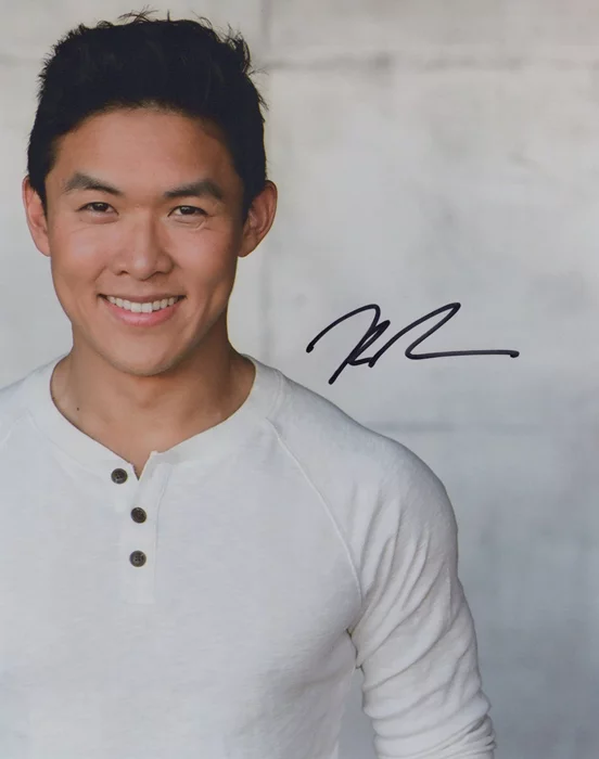 Kenny Leu autograph