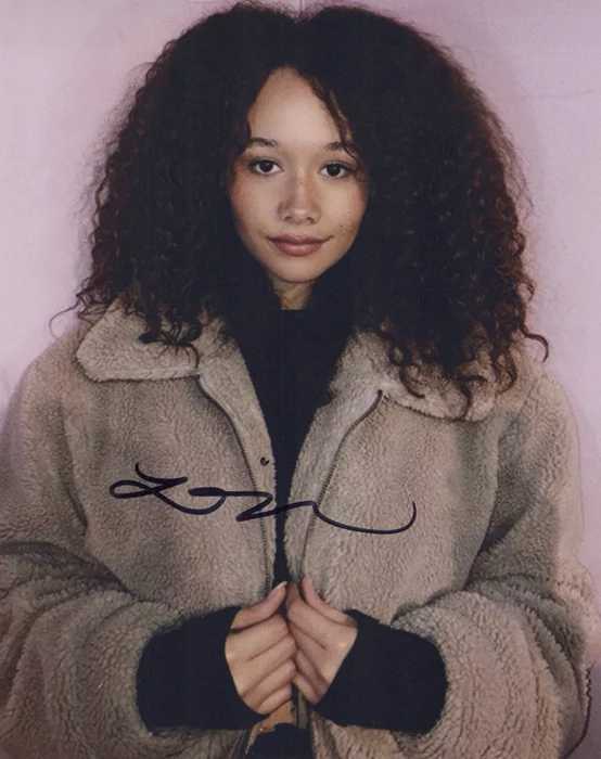 Talia Jackson autograph
