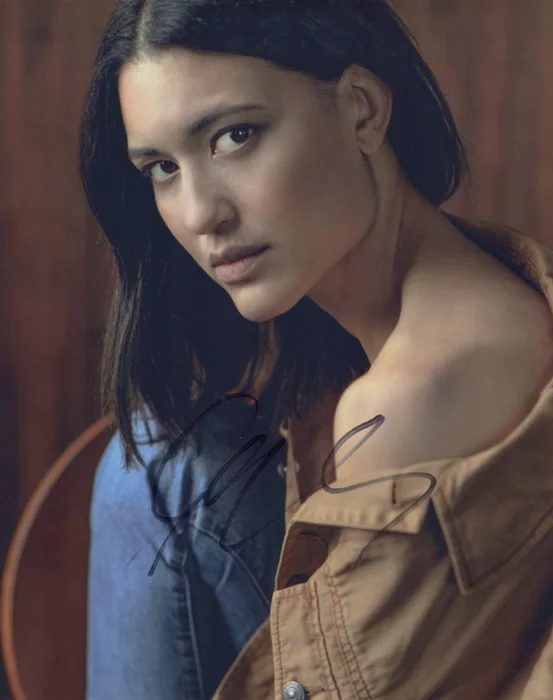 Julia Jones autograph