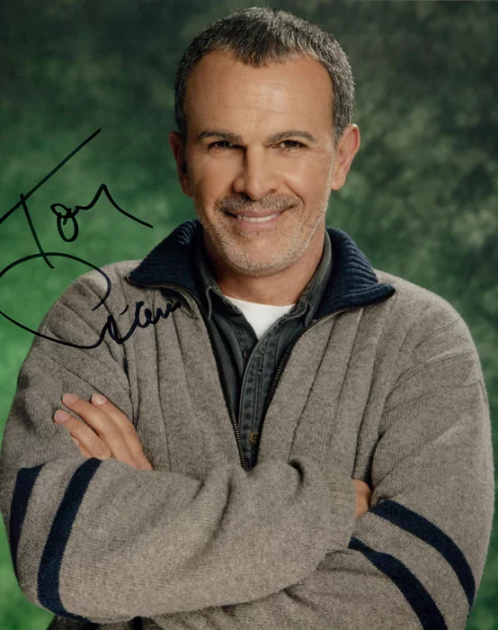 Tony Plana autograph