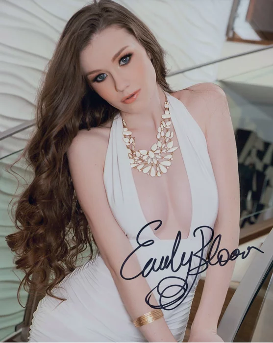 Emily Bloom autograph