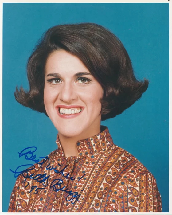 Ruth Buzzi autograph