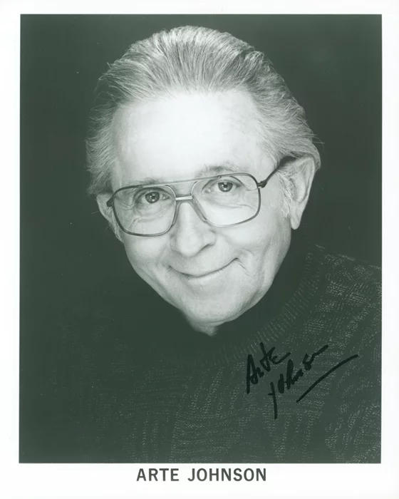 Arte Johnson autograph