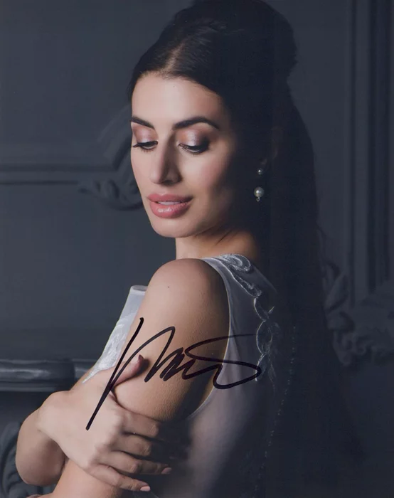 Maria Hageli autograph