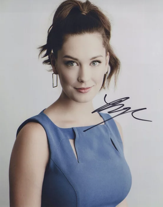 Briga Heelan autograph