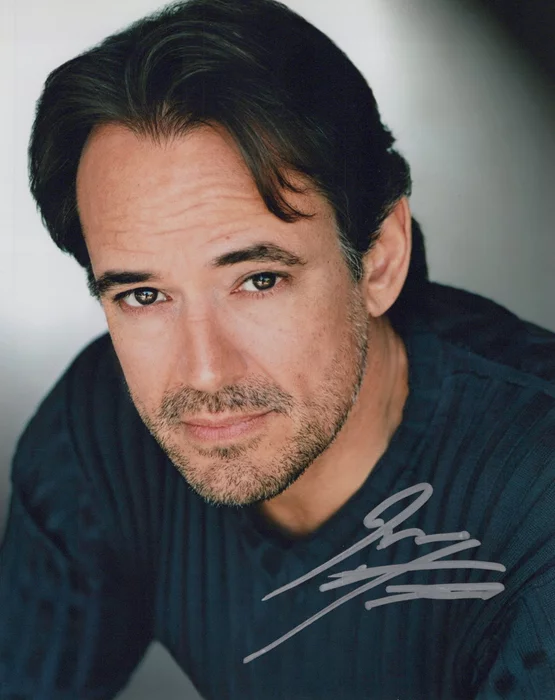 Jon Lindstrom autograph