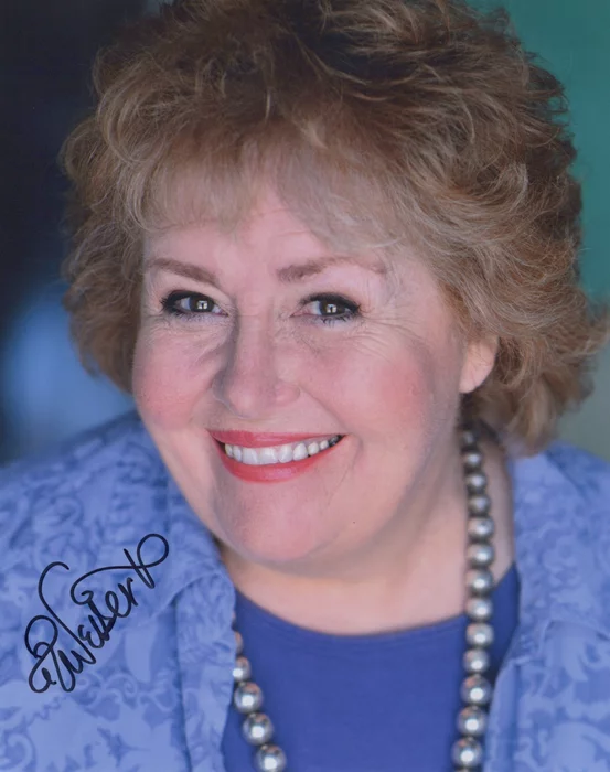 Tracy Weisert autograph