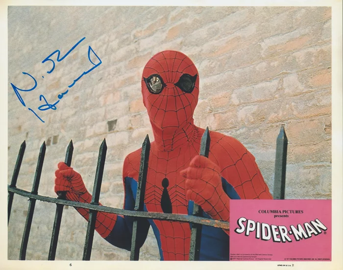 Nicholas Hammond autograph
