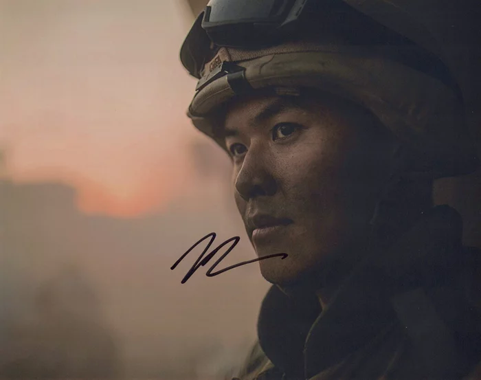 Kenny Leu autograph