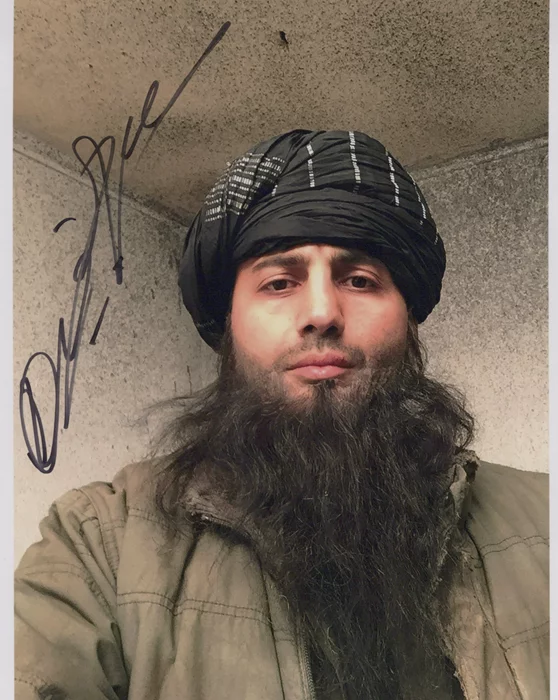 Roman Mitichyan autograph